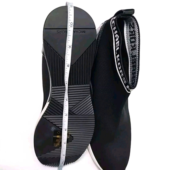 Michael Kors Skyler Stretch-Knit Sock Black/White Sneakers - Picture 5 of 11